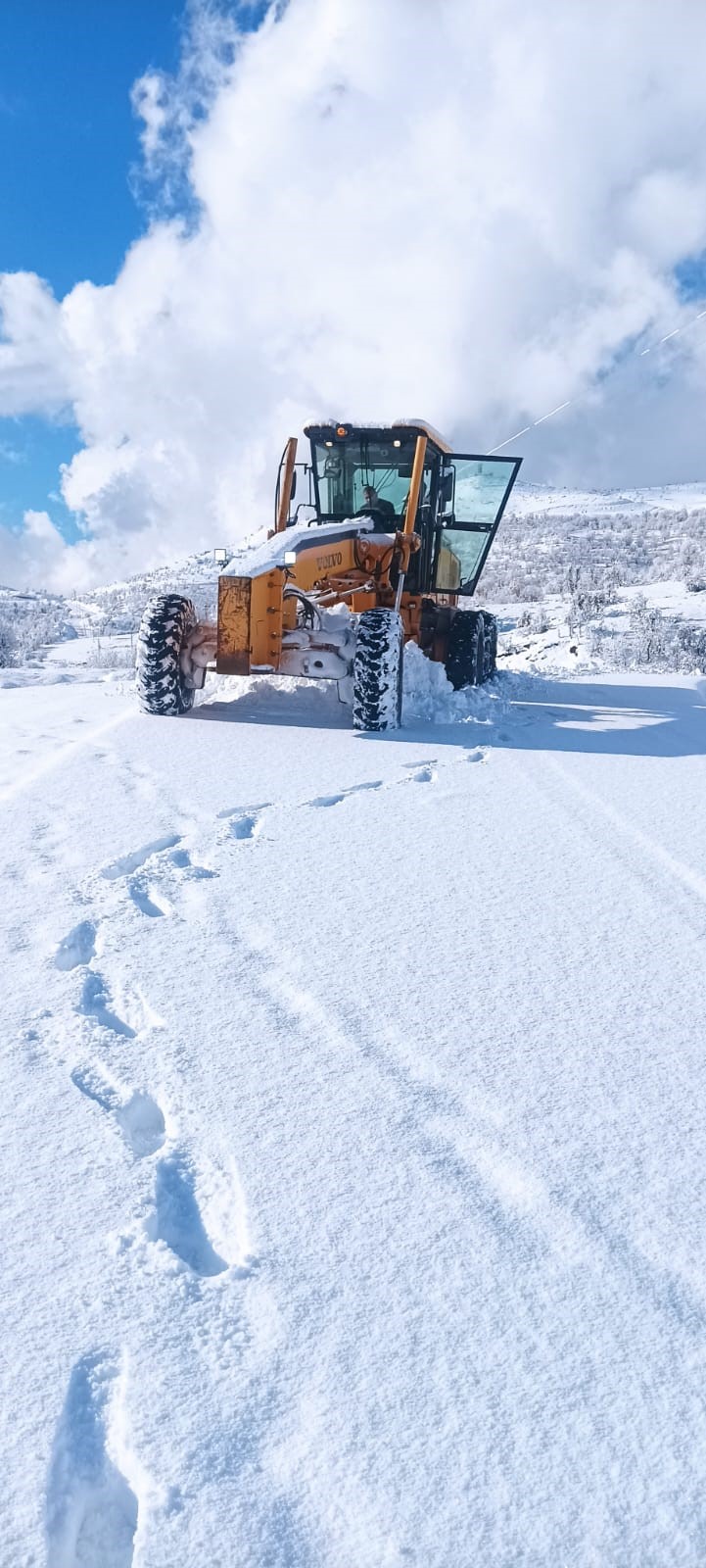 Şırnak'ta 19 Köy Yolu Ulaşıma Kapandı (2)