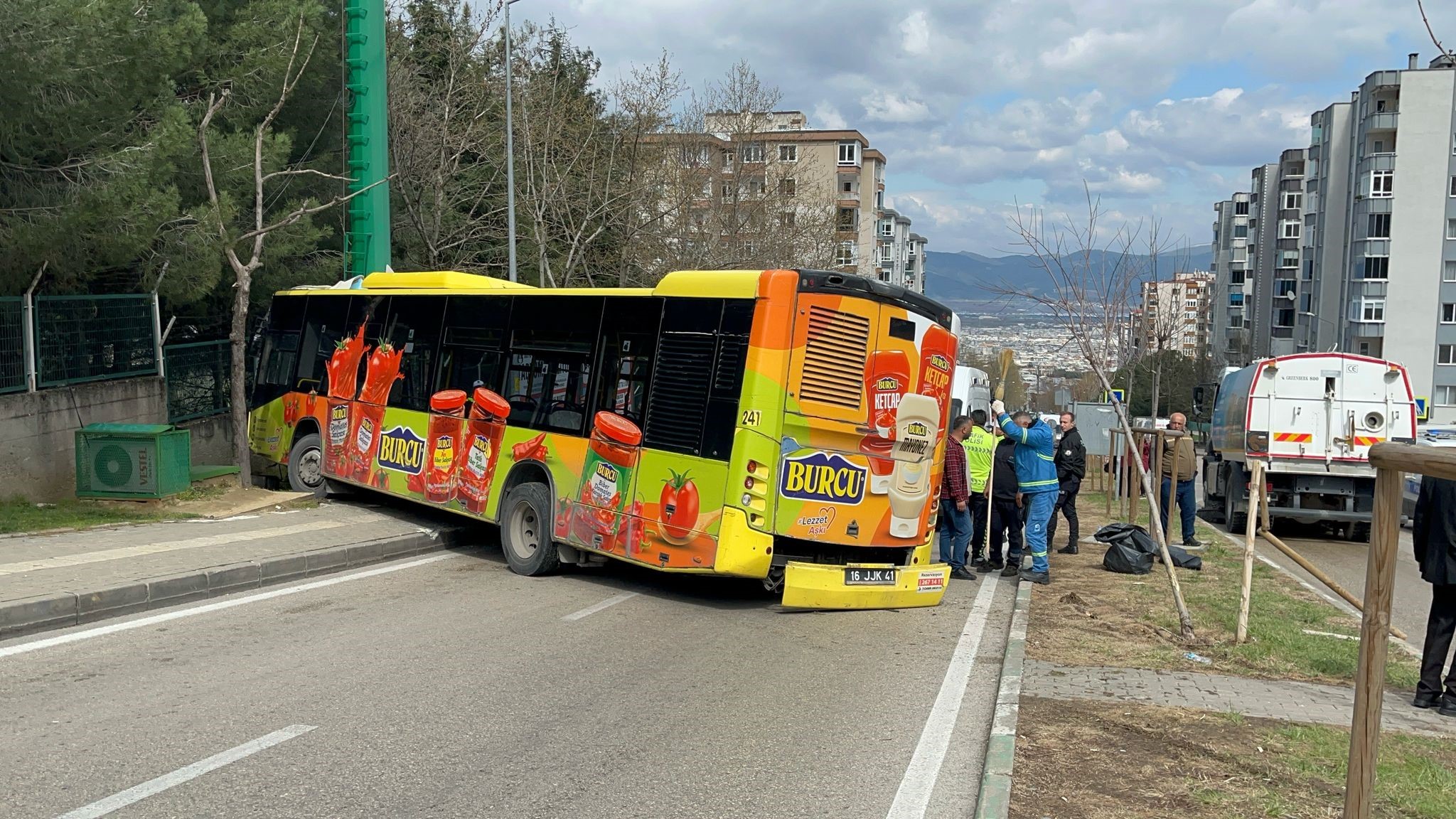 Belediye Otobüsünün Freni Patladı Sonuç Facia (1)