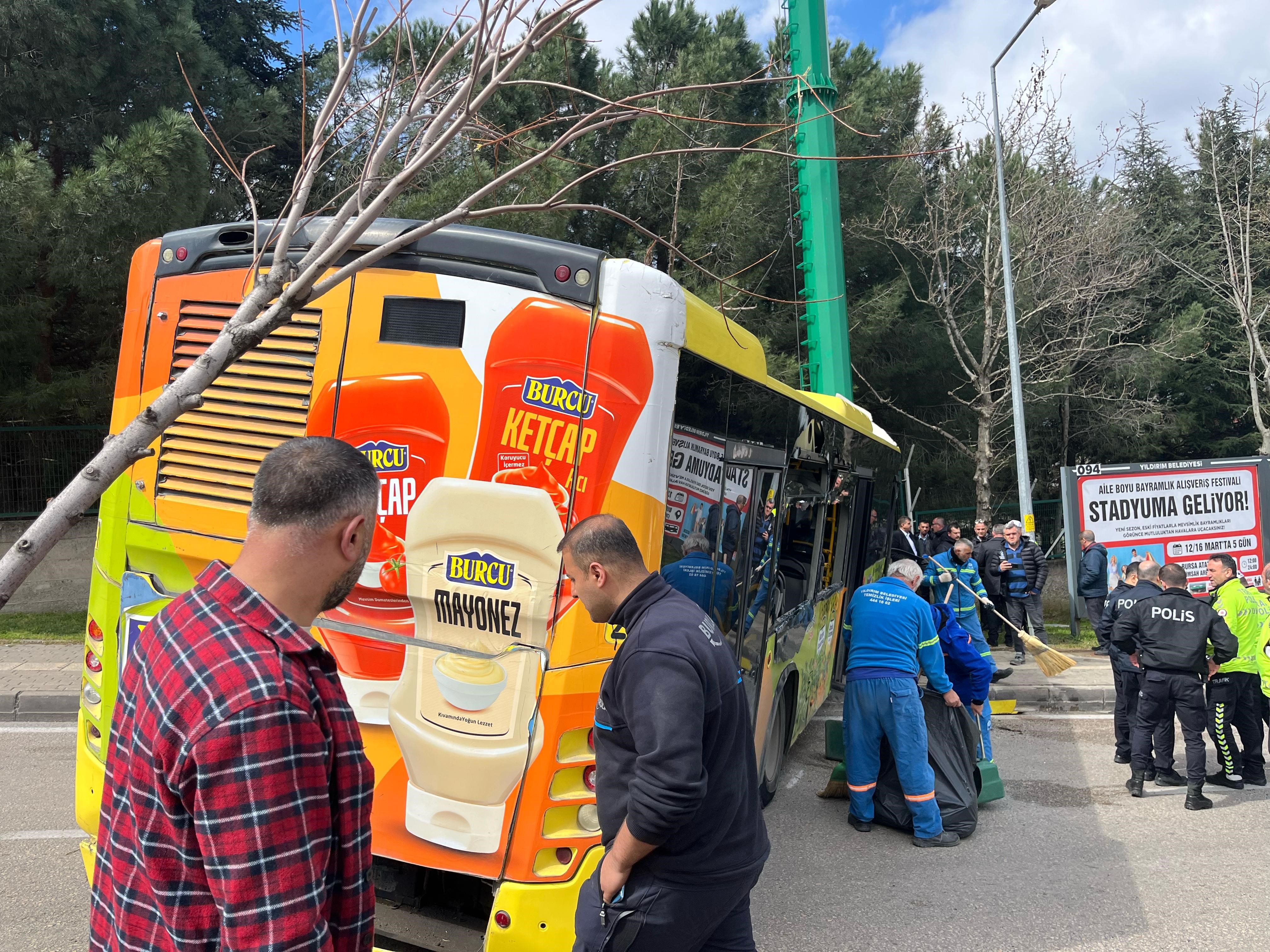 Belediye Otobüsünün Freni Patladı Sonuç Facia (2)