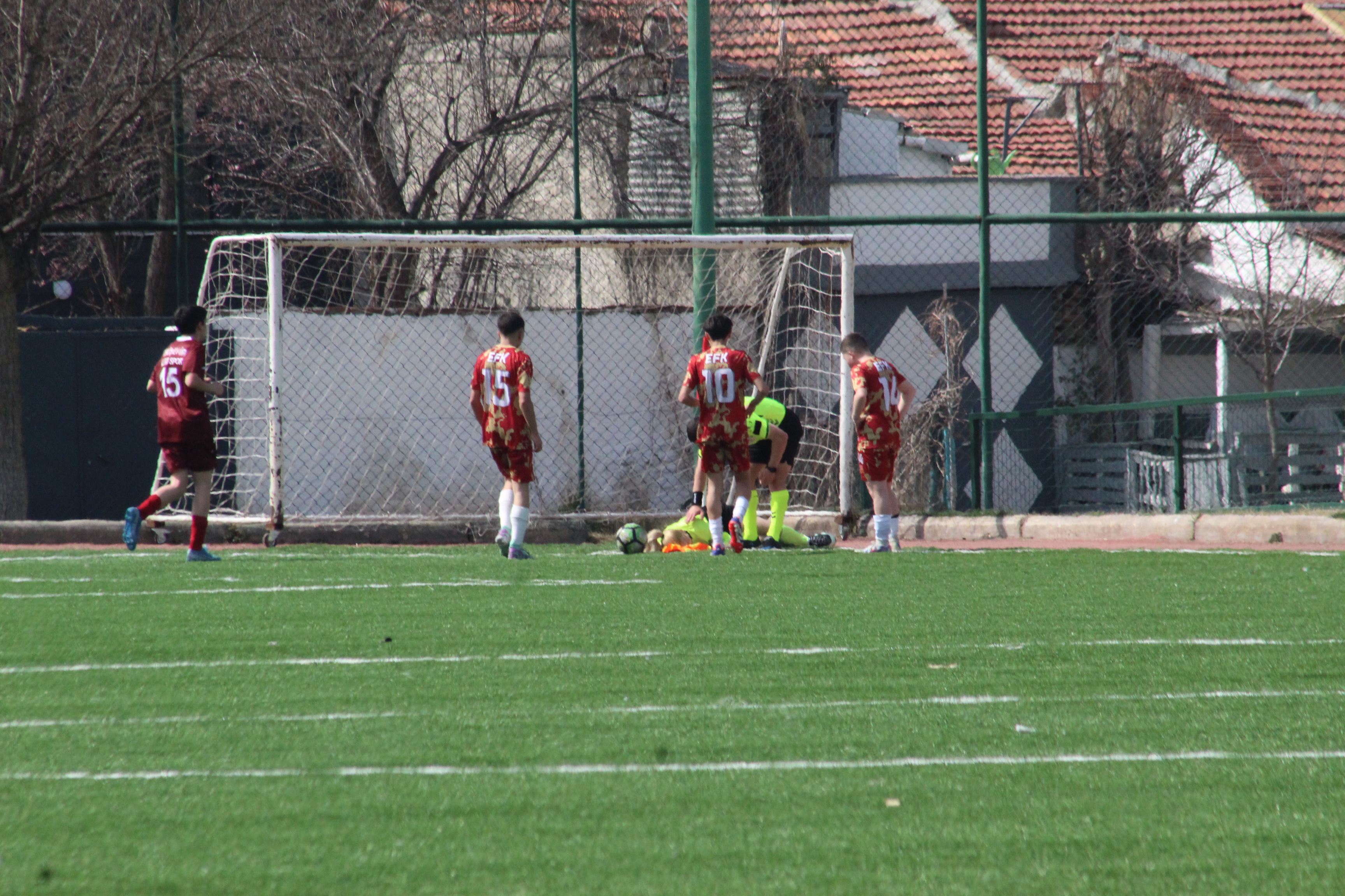 Kadın Hakem Baygınlık Geçirdi (3)