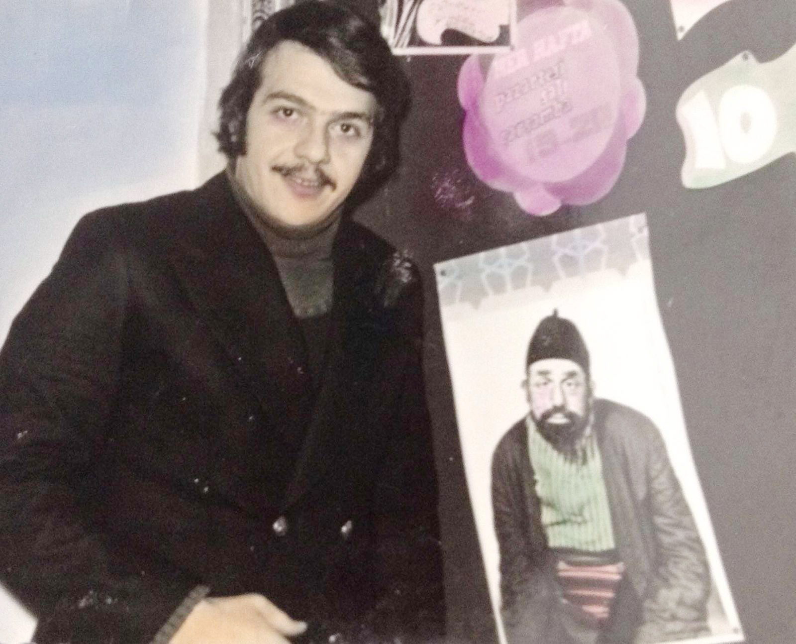 Özkan Ve Oynadığı Oyundaki Bir Karakter