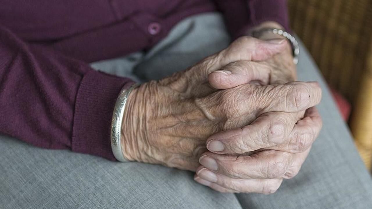 Yaşlanmak ayıp değil: Yaşlılıkta ruh sağlığı ulusal öncelik olmalı
