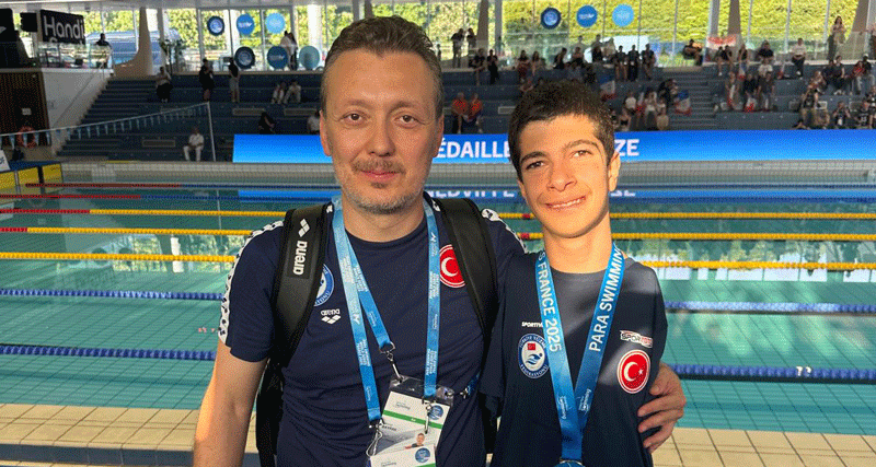 Milli Yüzücü Baran Doruk Şimşek'ten çifte başarı