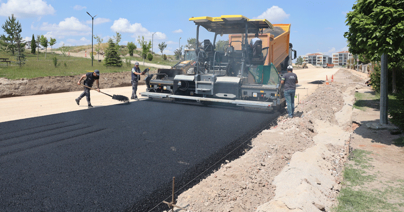 Büyükşehir yol yapım çalışmalarını sürdürüyor