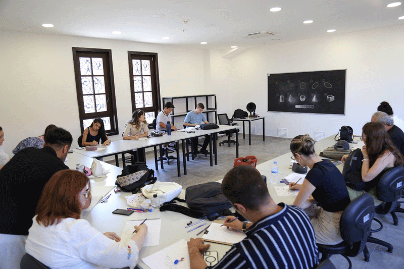 Sanat Sokağı'nda karakalem buluşmaları başladı