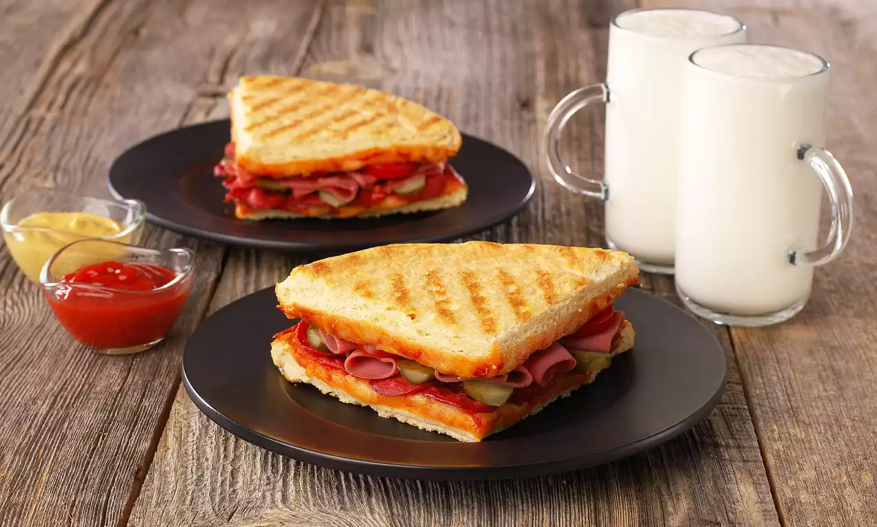 Çocuklar İçin Kahvaltılık Tost 