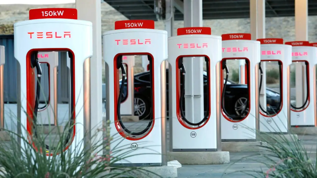 Eskişehir'e Tesla Şarj İstasyonu Açıldı!