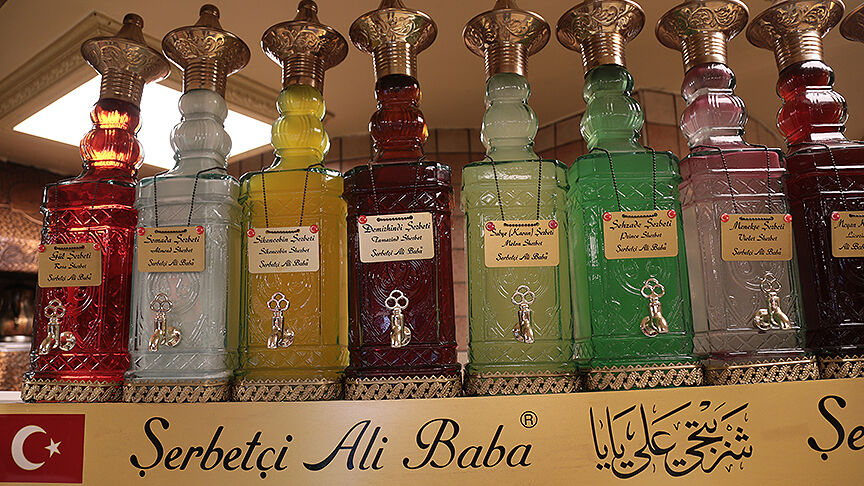 Ramazan’ın Vazgeçilmez Lezzetleri: Sofraların Yıldızı En Sevilen Tatlı ve İçecekler