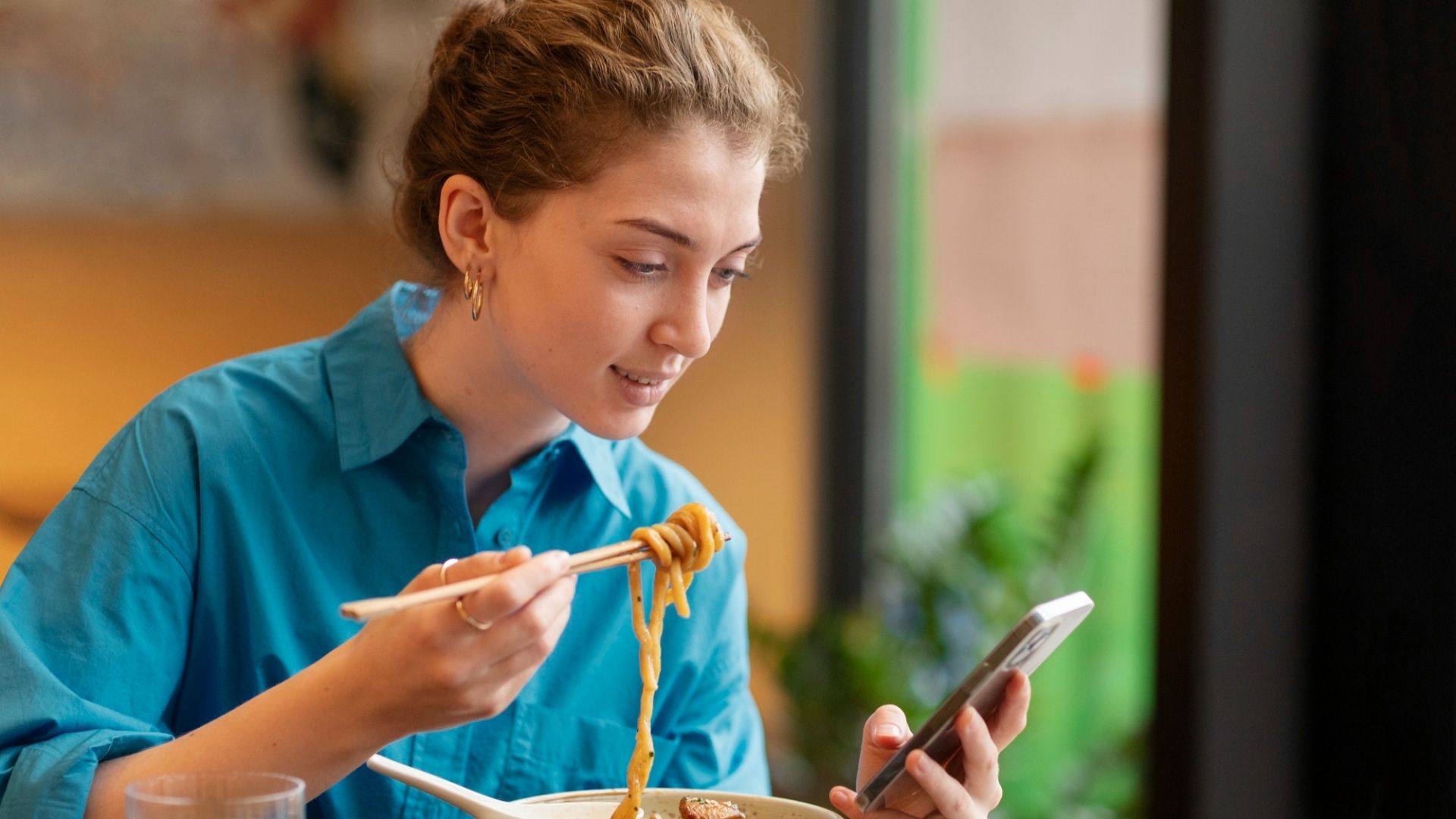 Bakanlıklar harekete geçti: Influencerlara yemek ve hediye vergisi geliyor!