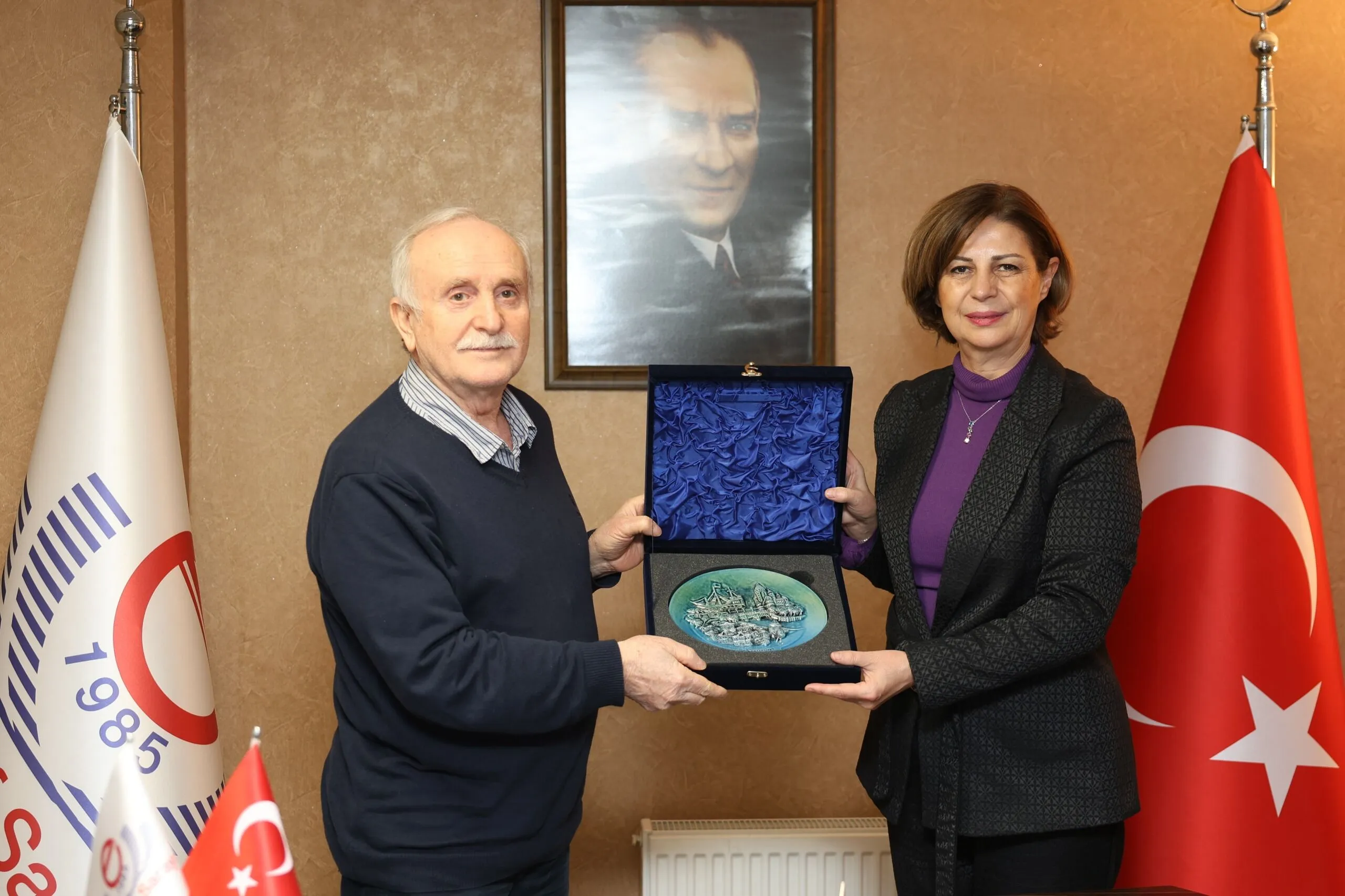 Esnaf Sarayı'ndan Büyükşehir'in indirim uygulamasına destek