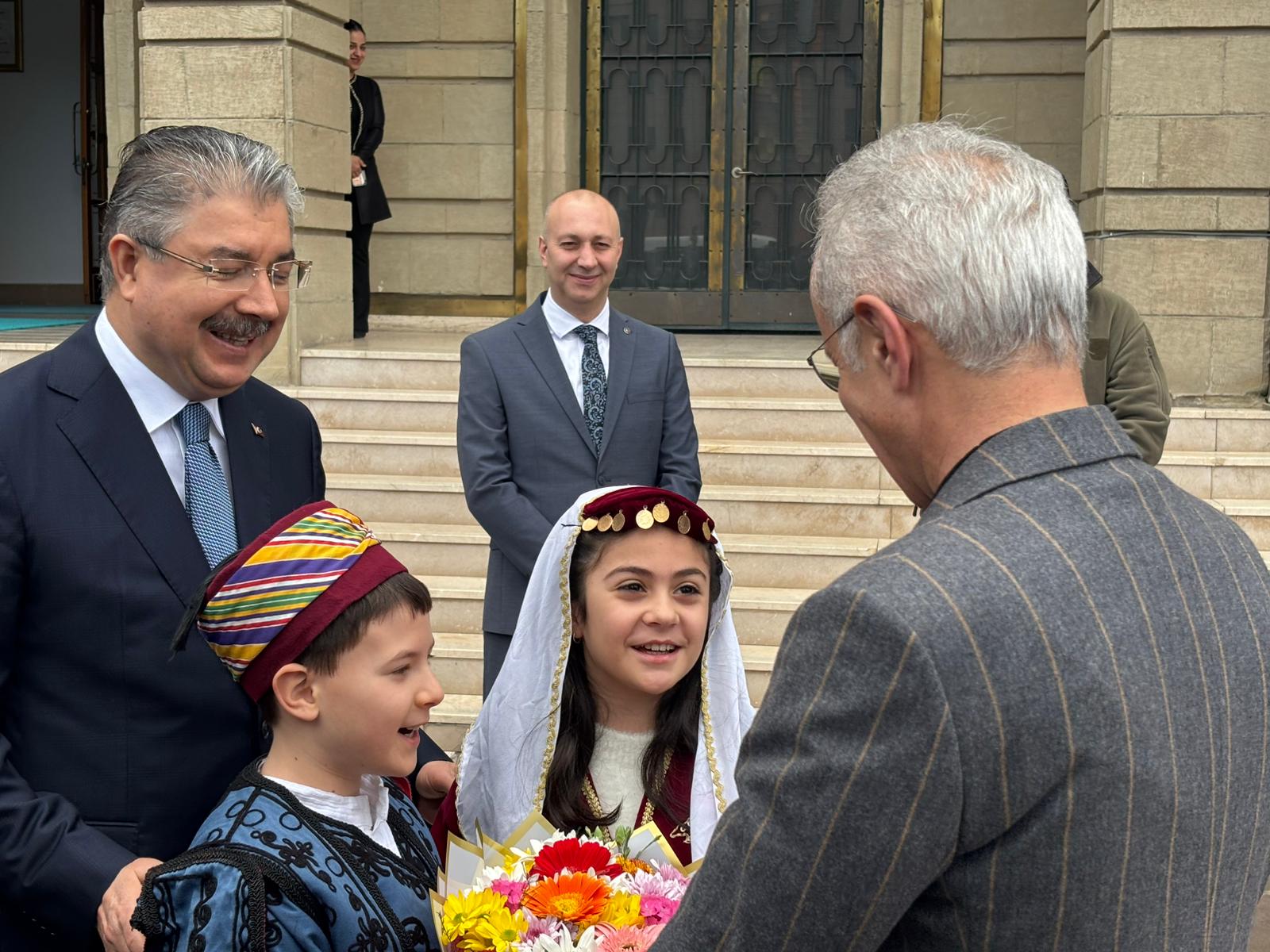 Ulaştırma Bakanı Uraloğlu Eskişehir'de!