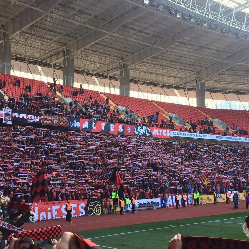 Eskişehirspor Maçına Bisikletle Giden Kazanıyor: İlk 26 Kişiye Bilet Bedava!