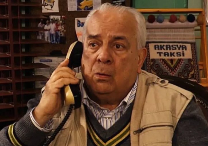 Önce Kanal D'de Sonra Star TV'de Yayınlanmıştı: Efsane Komedi Dizisi Orijinal Kadroyla Dönüyor!