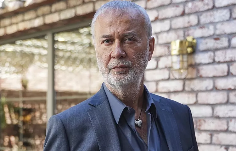 Eşref Rüya'da "İhtiyar" Kim?