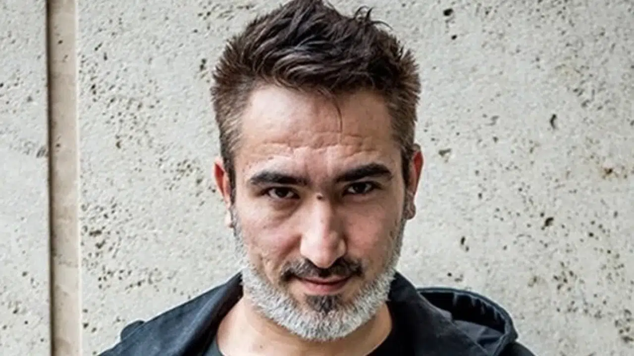 6Nxi Nun Sultan Insan Degil Mi Sagopa Kajmerin Dijital Projesi Yapay Zeka Mi Gercek Bir Kisi Mi