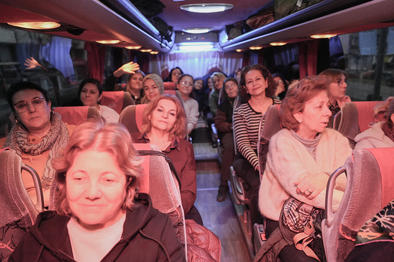 Başkan Ünlüce Kadinlari Si̇vri̇hi̇sar’in Tari̇hi̇ Yolculuğuna Uğurladi (11)