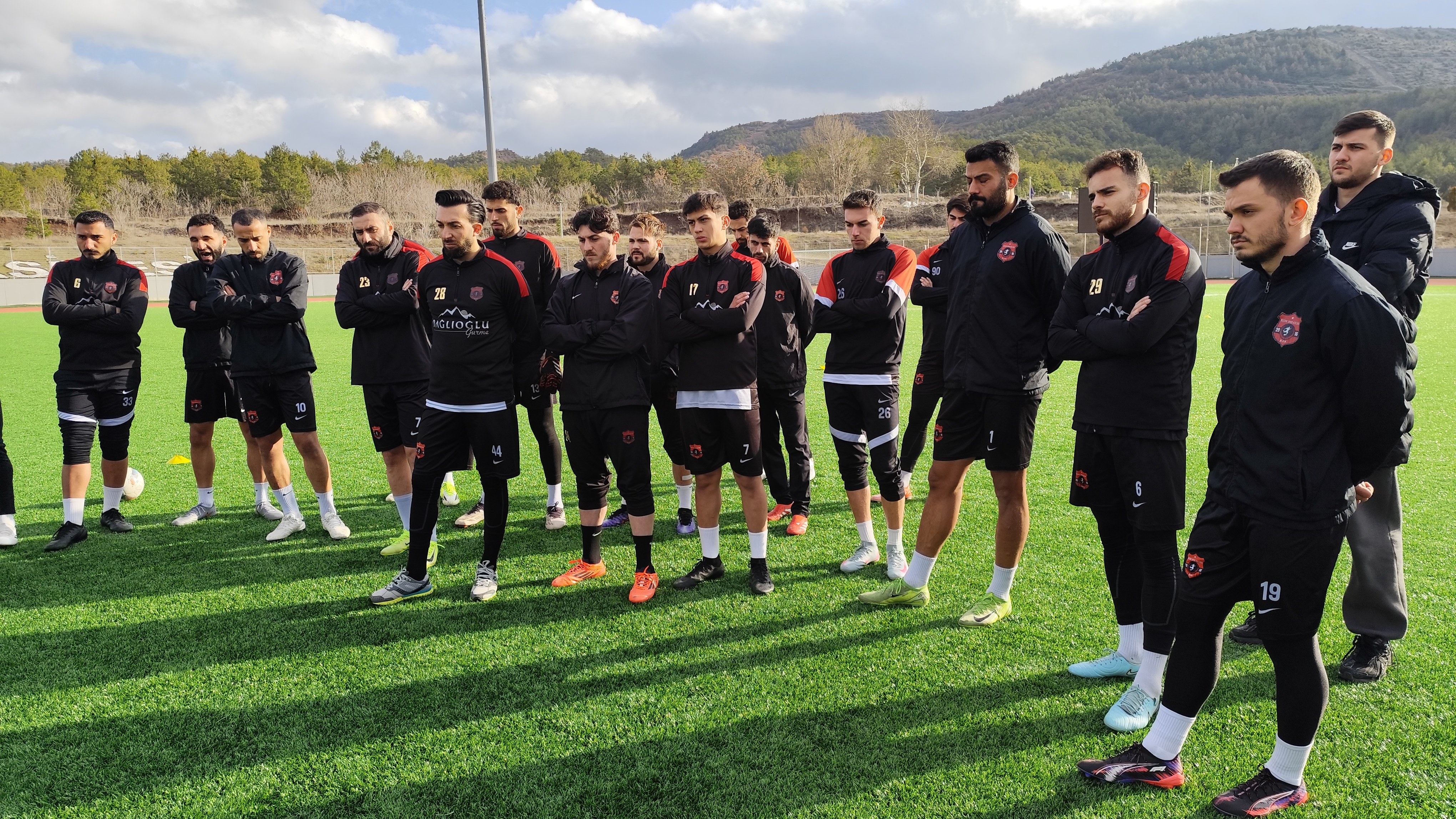 Bozanspor’da Bıçak Kemikte 2