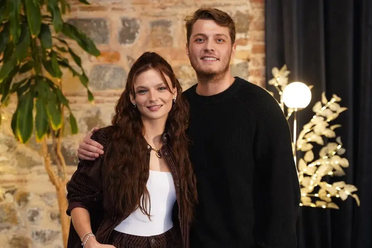 Ayni Yagmur Altinda Nerede Cekiliyor Sete Nasil Gidilir Istanbul Da Mi