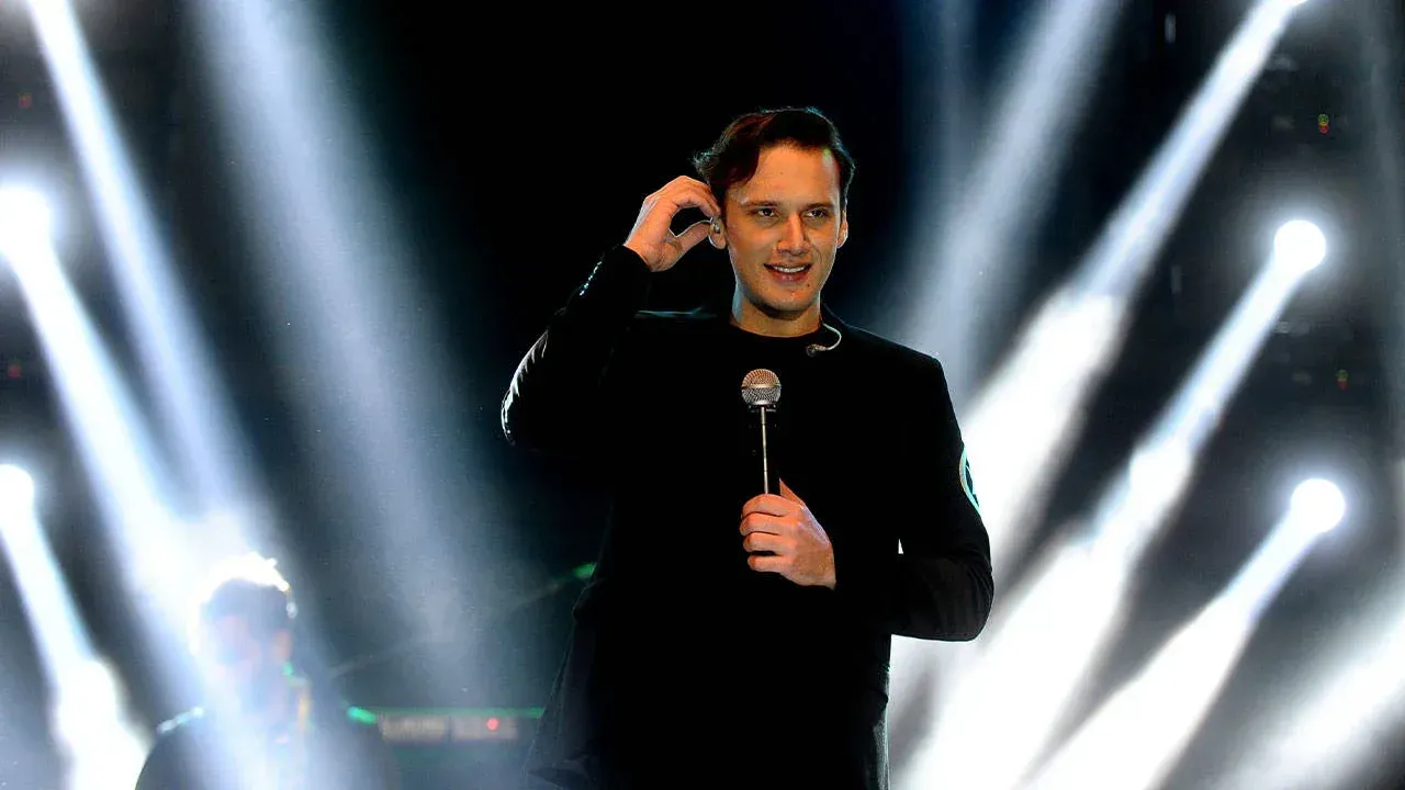 Gözaltına alınan ünlü şarkıcı Edis hakkında yeni gelişme!