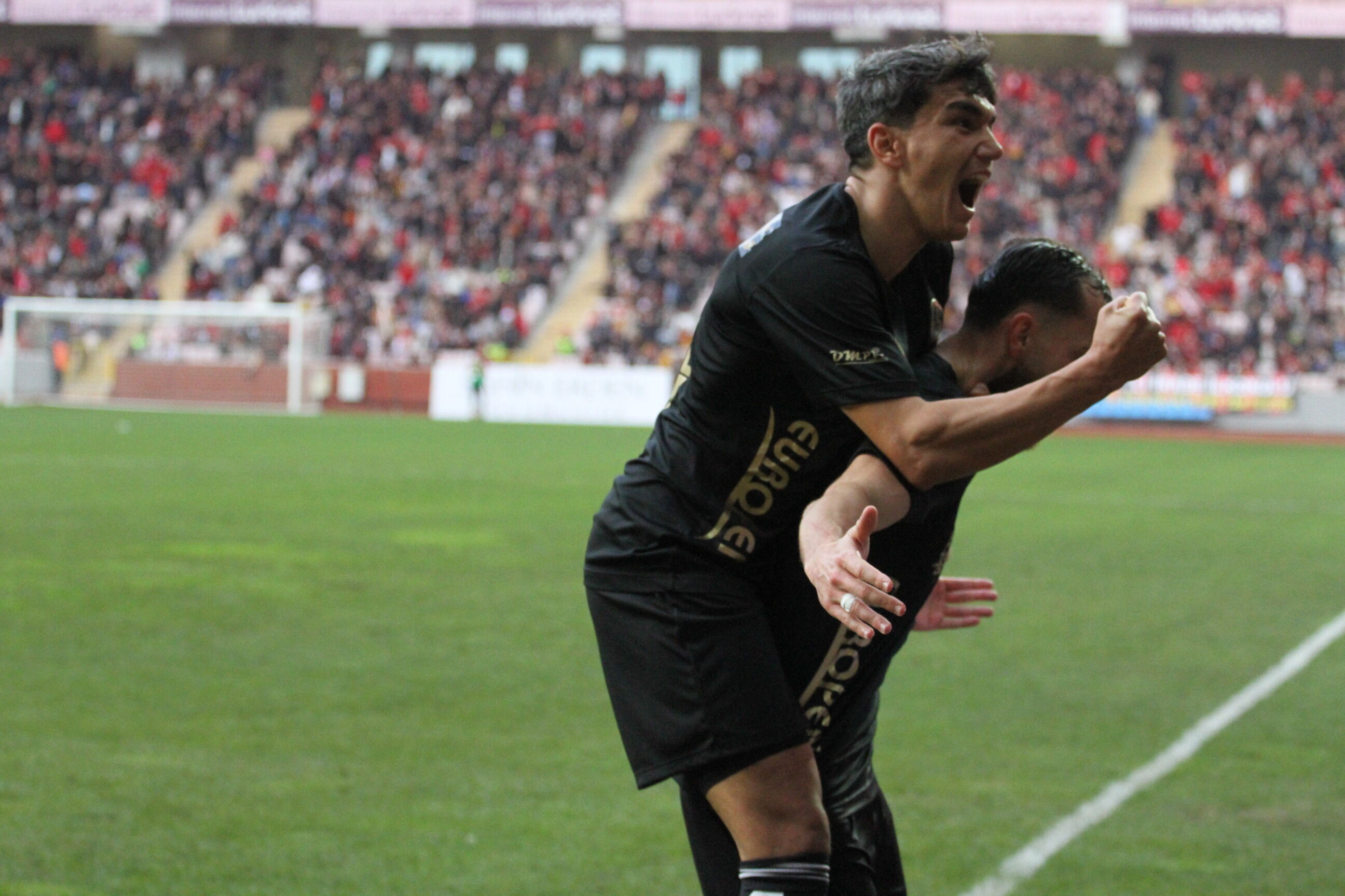 Eskişehirspor Türkiye Genelinde Ilk 3’Te1