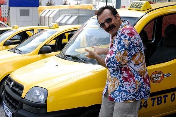 Önce Kanal D'de Sonra Star TV'de Yayınlanmıştı: Efsane Komedi Dizisi Orijinal Kadroyla Dönüyor!