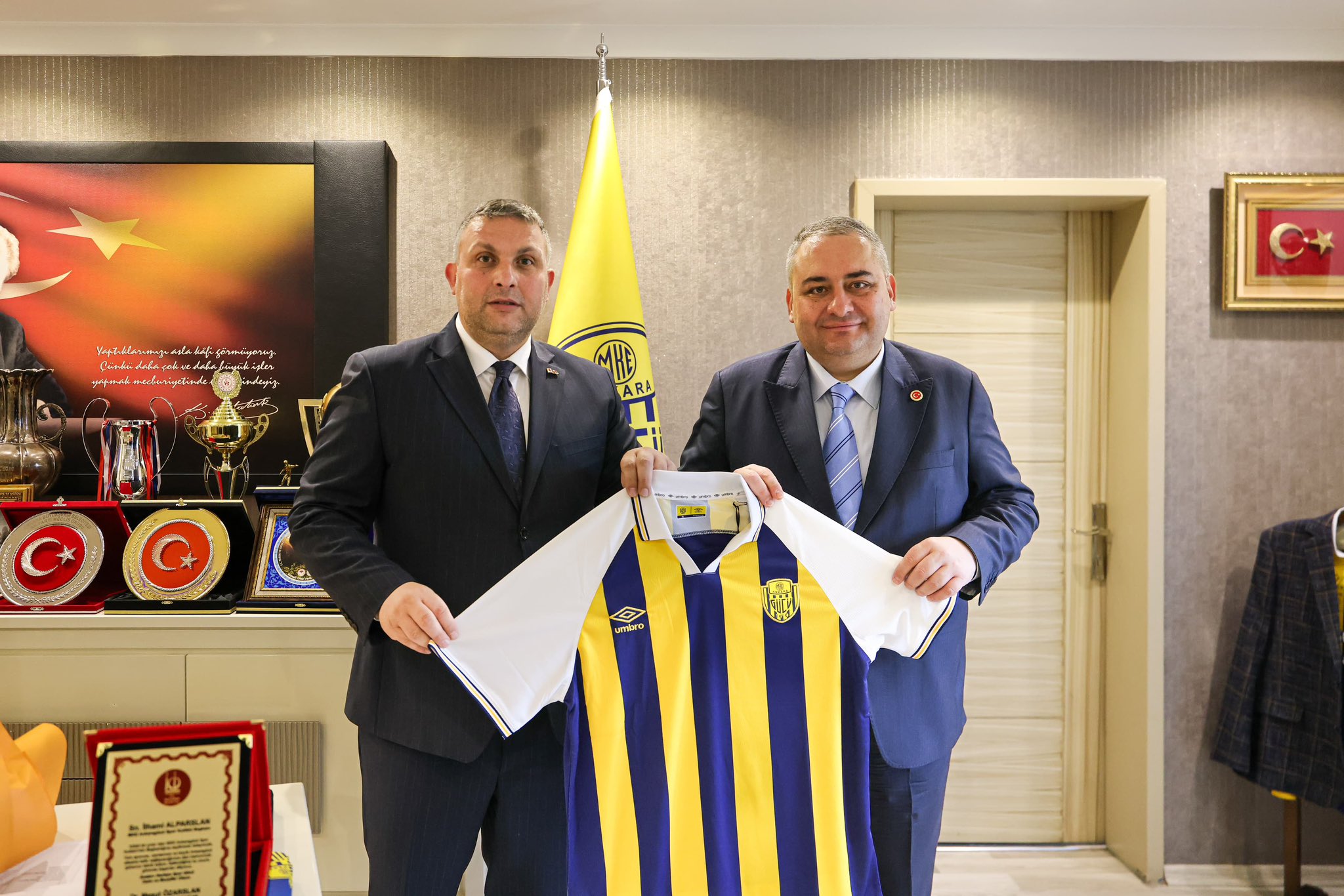 Mesut Özarslan’dan Ankaragücü yönetimine tebrik ziyareti