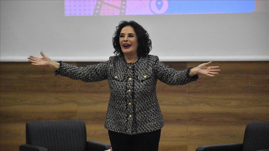 Hülyakoçyiğitsöyleşi