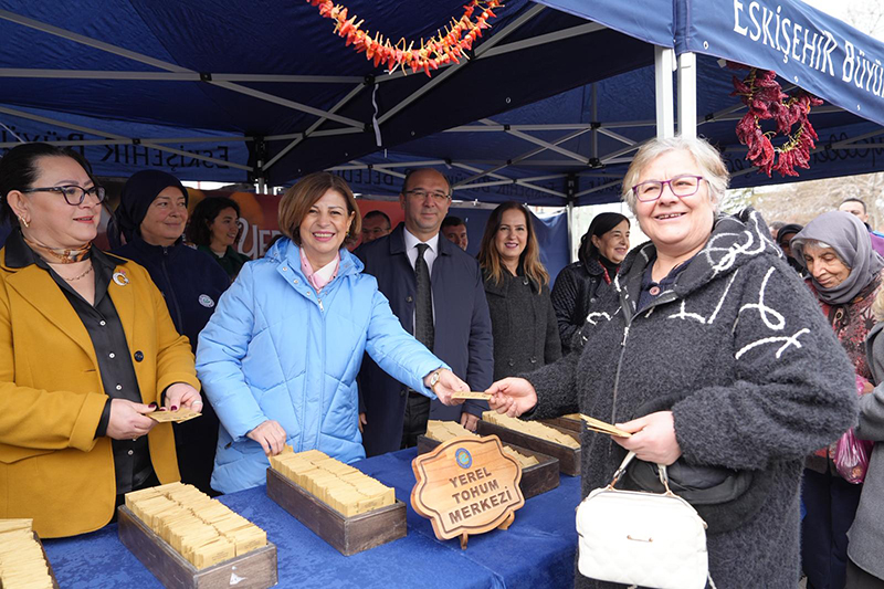 İlk Yerel Tohumlar Başkan Ünlüce’den (1)