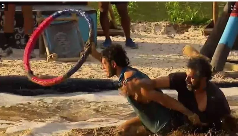 Survivor'da Bayhan'ın Kafasına Halka Geçiren Engincan'ın Diskalifiye Olduğu İddia Edildi!