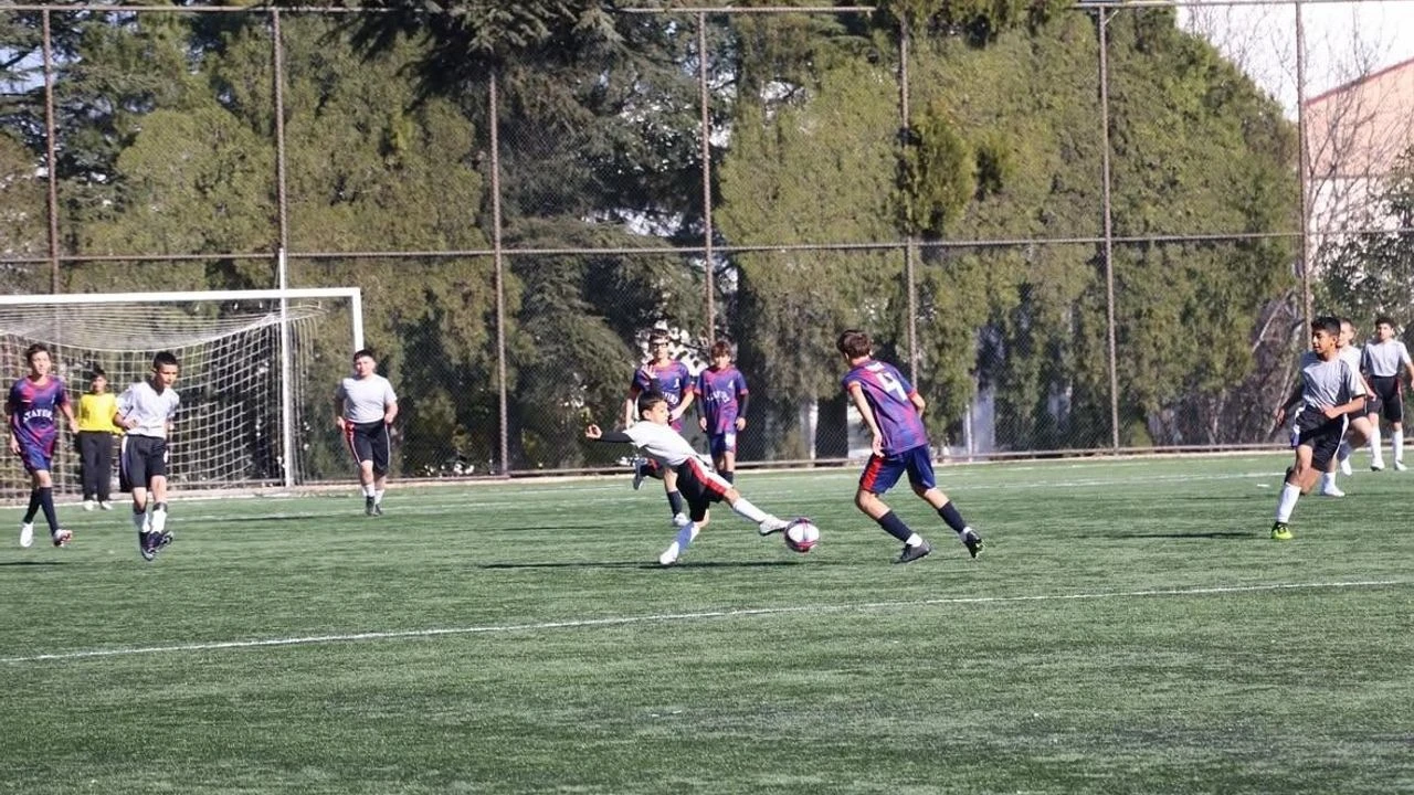 Küçükler Kupaya Kilitlendi