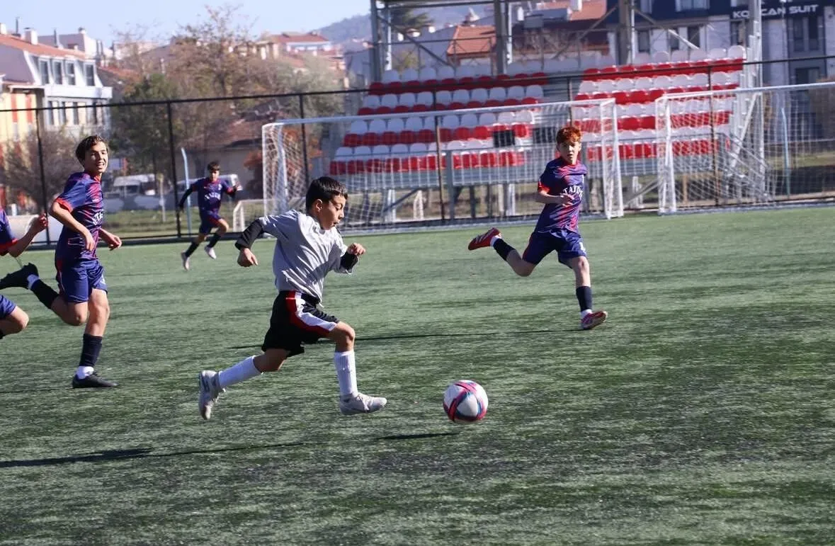 Küçükler Kupaya Kilitlendi