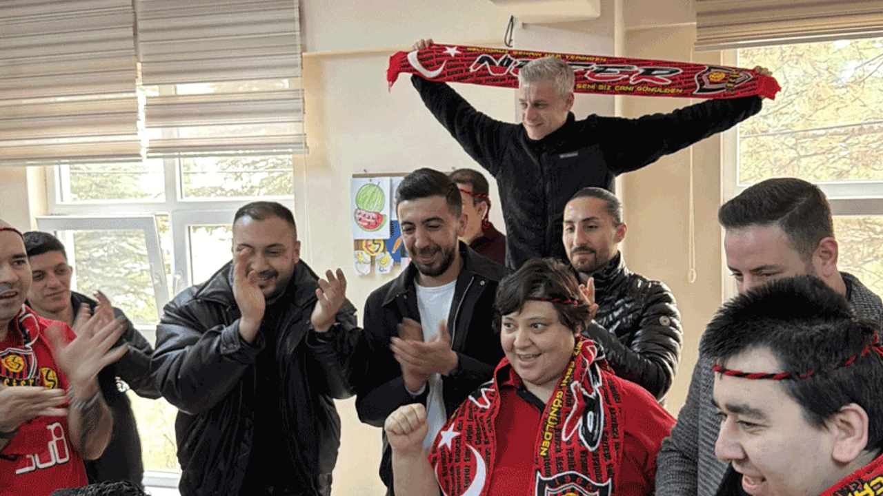 Nefer Ve Kaptandan Anlamli Ziyaret