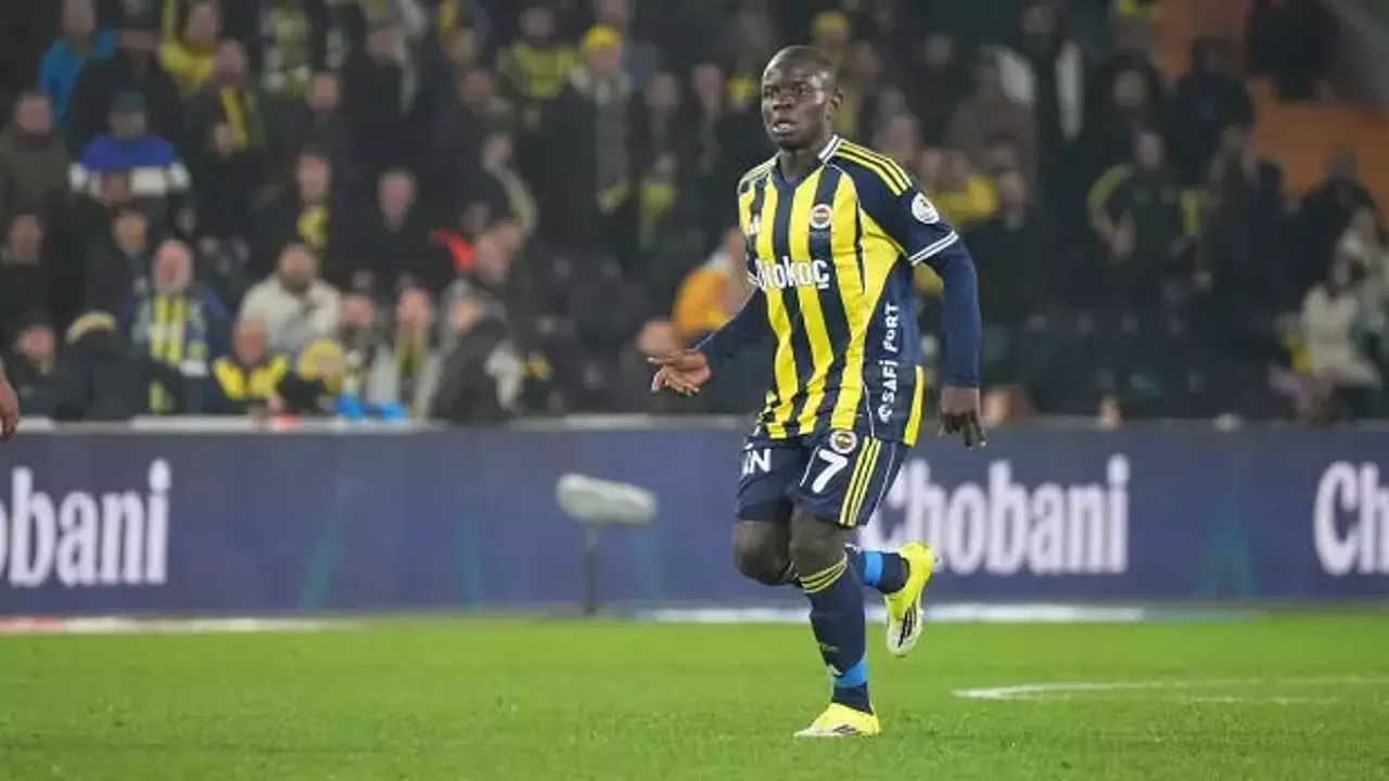 Trabzonspor - Fenerbahçe maçı ne zaman, saat kaçta, hangi kanalda? Trendyol Süper Lig Trabzonspor Fenerbahçe muhtemel 11'ler