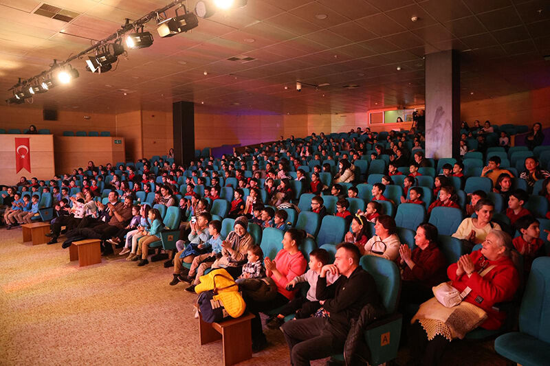 Odunpazarı Belediye Tiyatrosu’ndan Yeni Çocuk Oyunu (7)