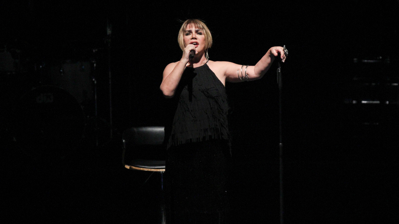 Sezen Aksu’dan Yılın Aşk Bombası