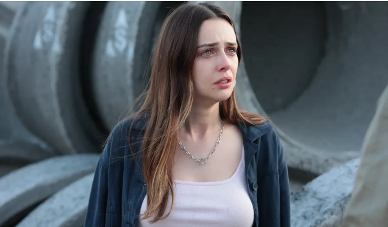 Afra Karagoz Kimdir Kaç Yaşında? Kızılcık Şerbeti