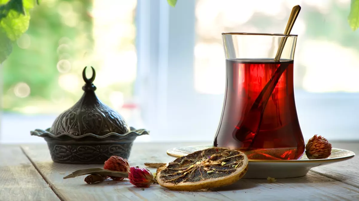 Çayın aromasını 10 kat arttıran profesyonel teknikler
