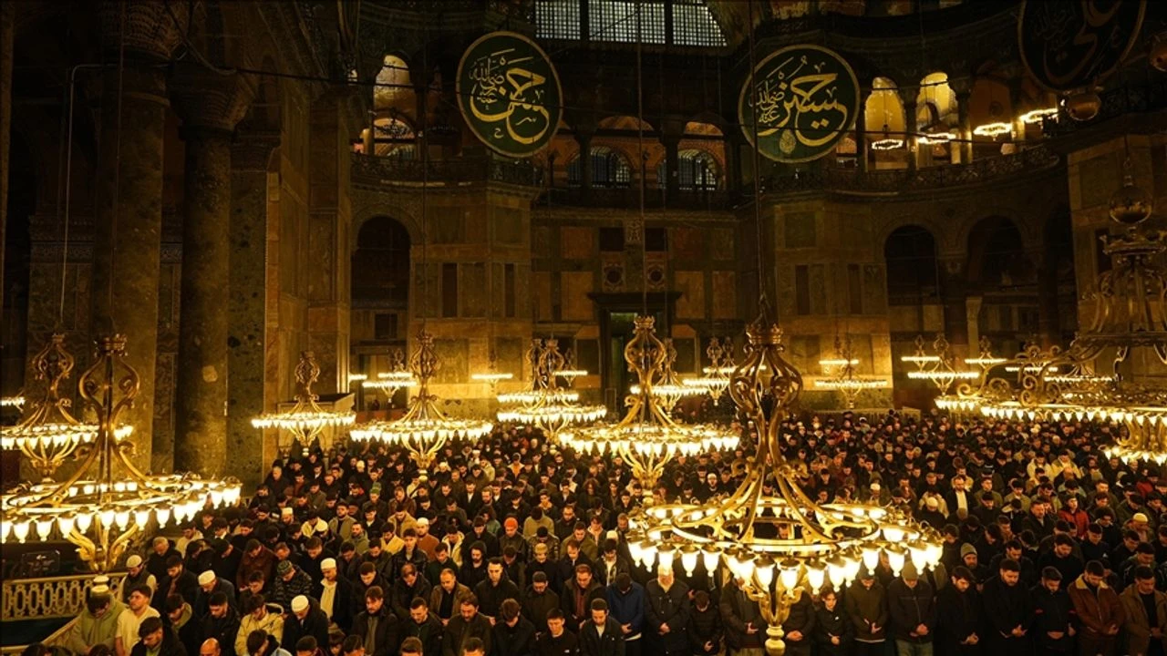 Eskişehir 2026 Ramazan İlk Teravih Kaçta?