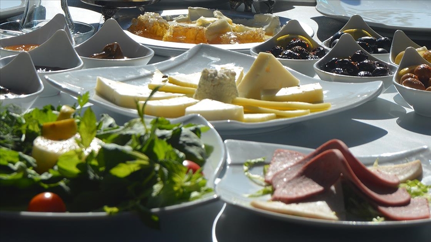 Eskişehirliler ilk sahura kaçta kalkacak? İşte Eskişehir'in imsakiyesi