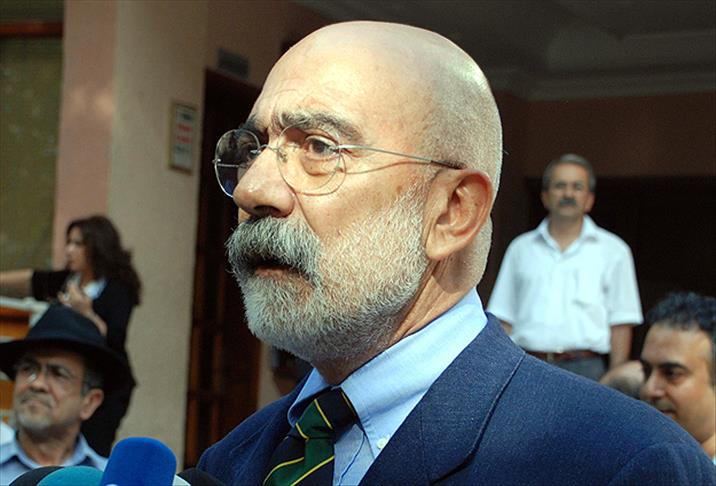 Ahmet Altan Kimdir? Cezaevine Girmesinin Nedeni ve Yargılama Süreci!
