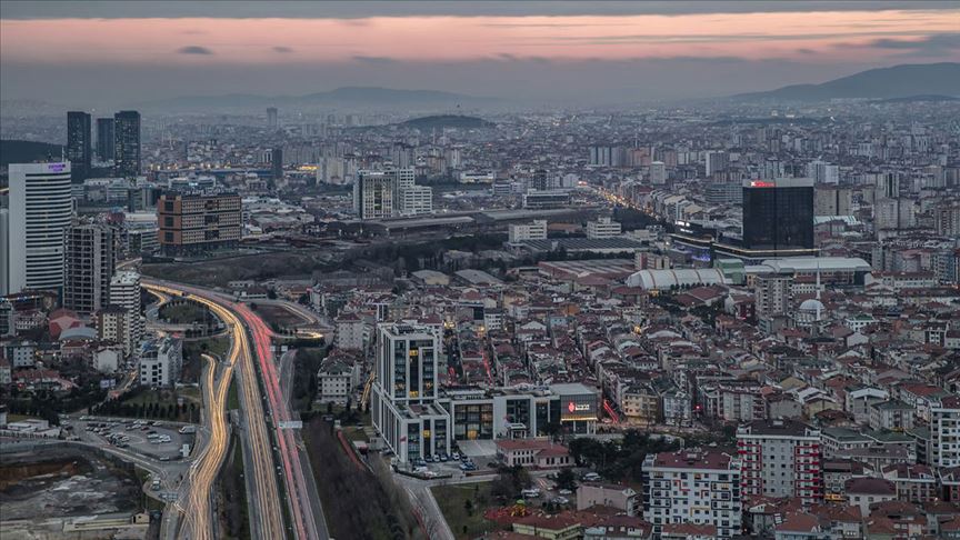 İstanbul'da gece yarısı deprem alarmı: AFAD'dan açıklama geldi