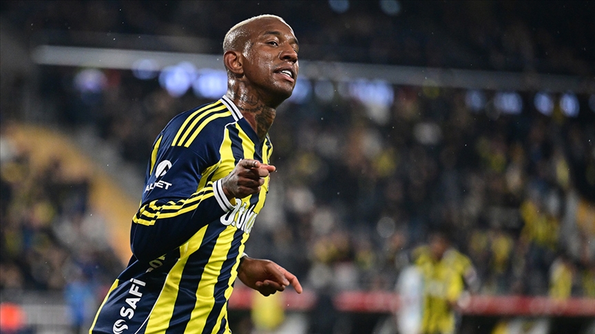 Fenerbahçe duyurdu: Talisca ile 2 yıl daha!