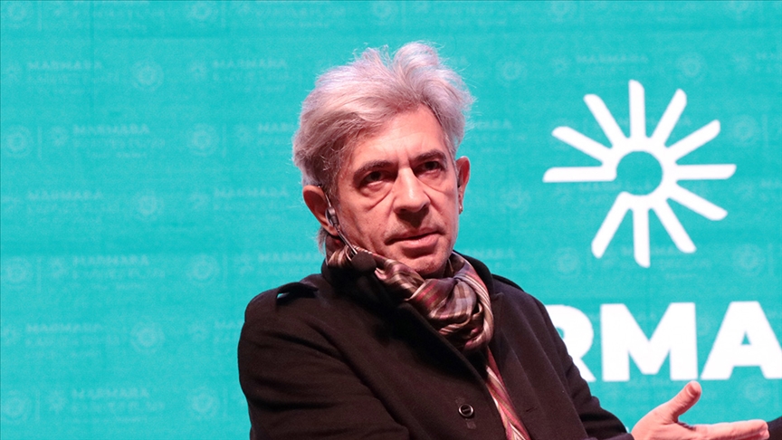 Okan Bayülgen Eskişehir'de sahneye çıkacak