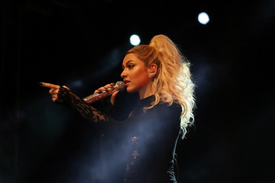 Hadise, UNICEF temsilciliği görevini bıraktı!