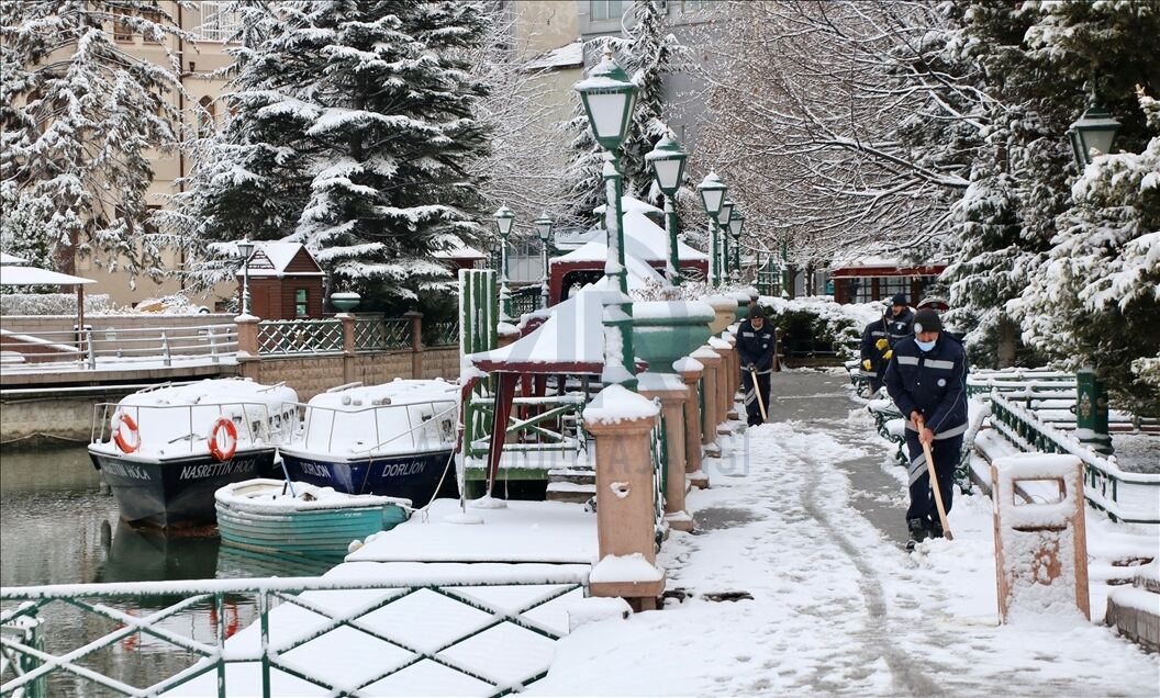 Meteoroloji gün gün açıkladı: Eskişehir'de gitti denen kar geri dönüyor