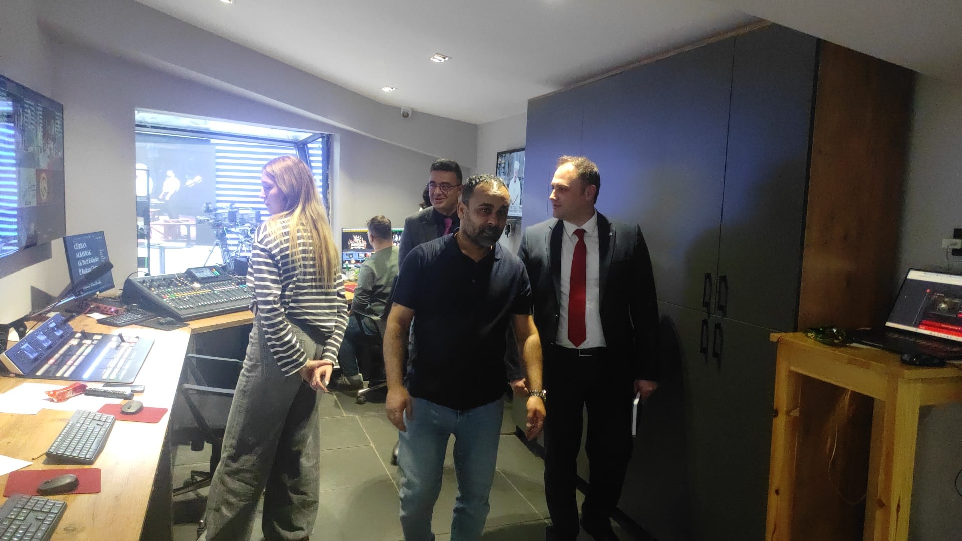 Ekonomi ve Medya Dünyası Buluştu: Halkbank Bağlar Şubesi’nden Medya 26 Grup'a Anlamlı Ziyaret