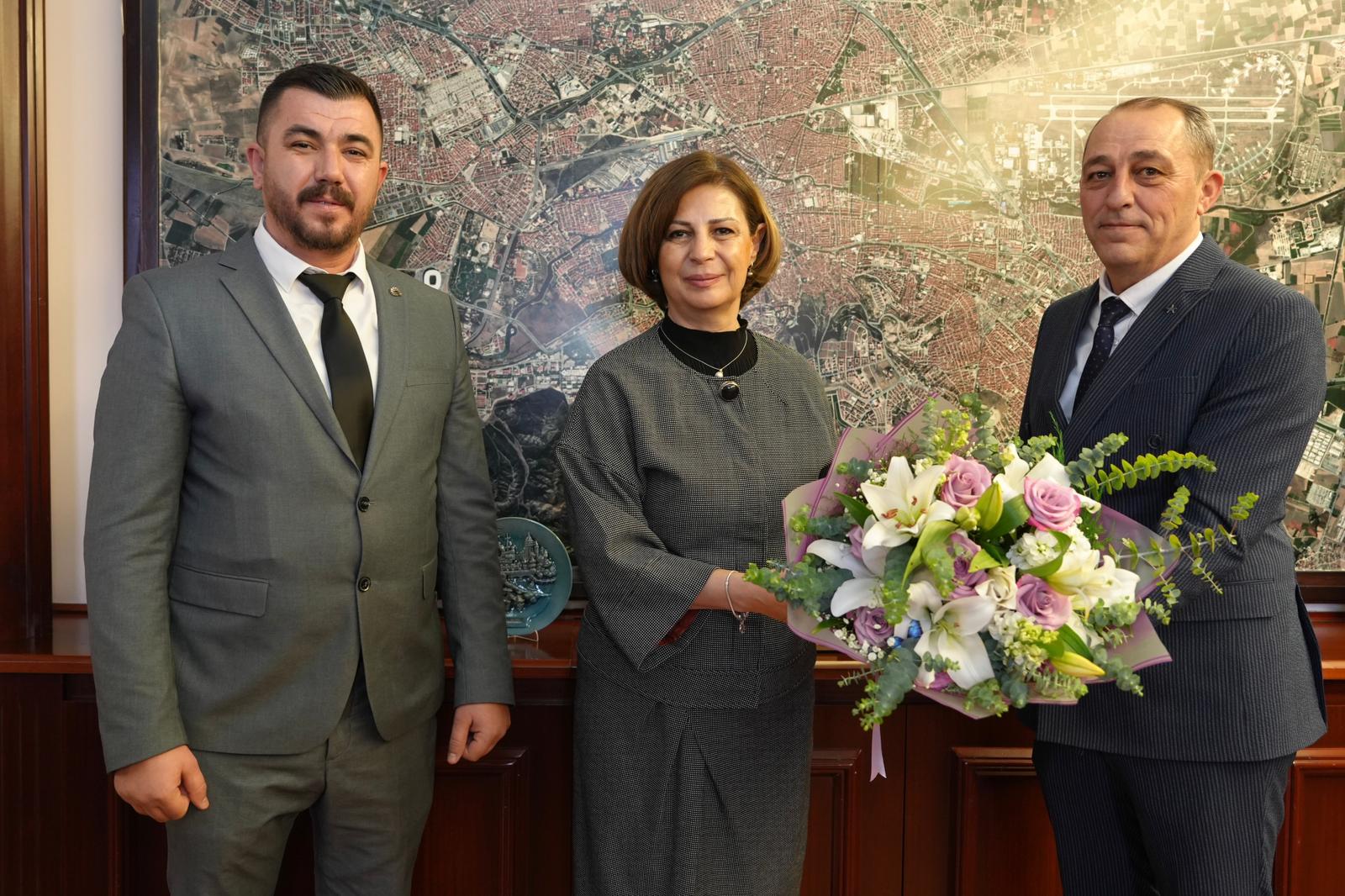 Yeni̇ Seçi̇len Oda Başkanlarindan Başkan Ünlüce’ye Zi̇yaret (3)