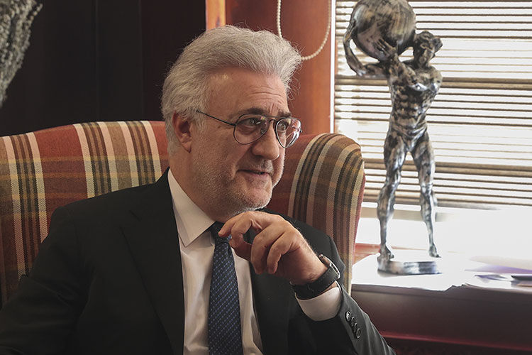 Tamer Karadağlı'ya Şok Saldırı!