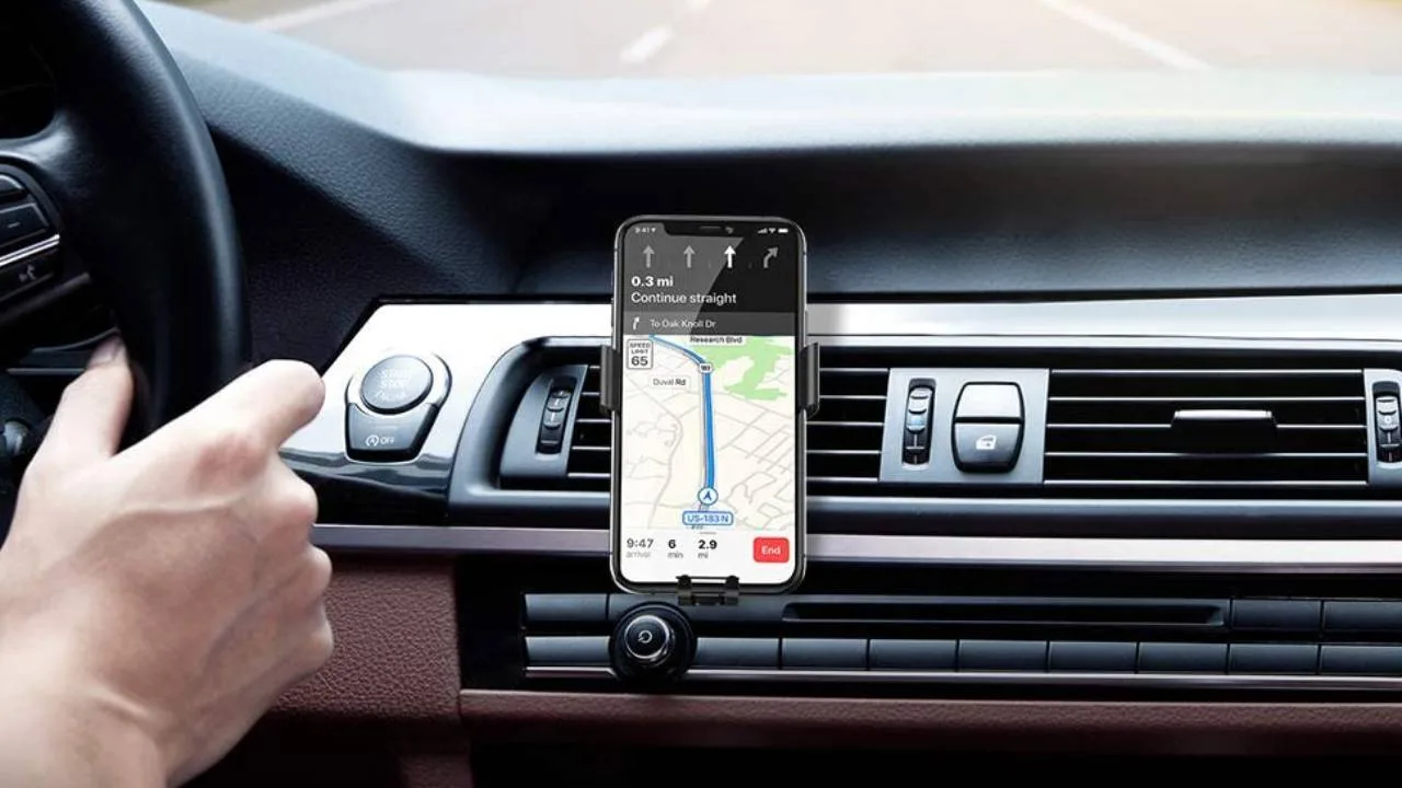 Araçta Telefon Tutucu Yasak mı?