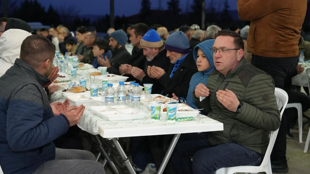 Odunpazarı Belediyesi iftar yemeğine tüm Eskişehirlileri davet etti